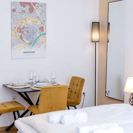 Lumen Homes - Altstadt-Studio Direkt Im Zentrum, Kueche, Netflix, Oeffentlicher Parkplatz Ums Eck Ingolstadt Exterior foto